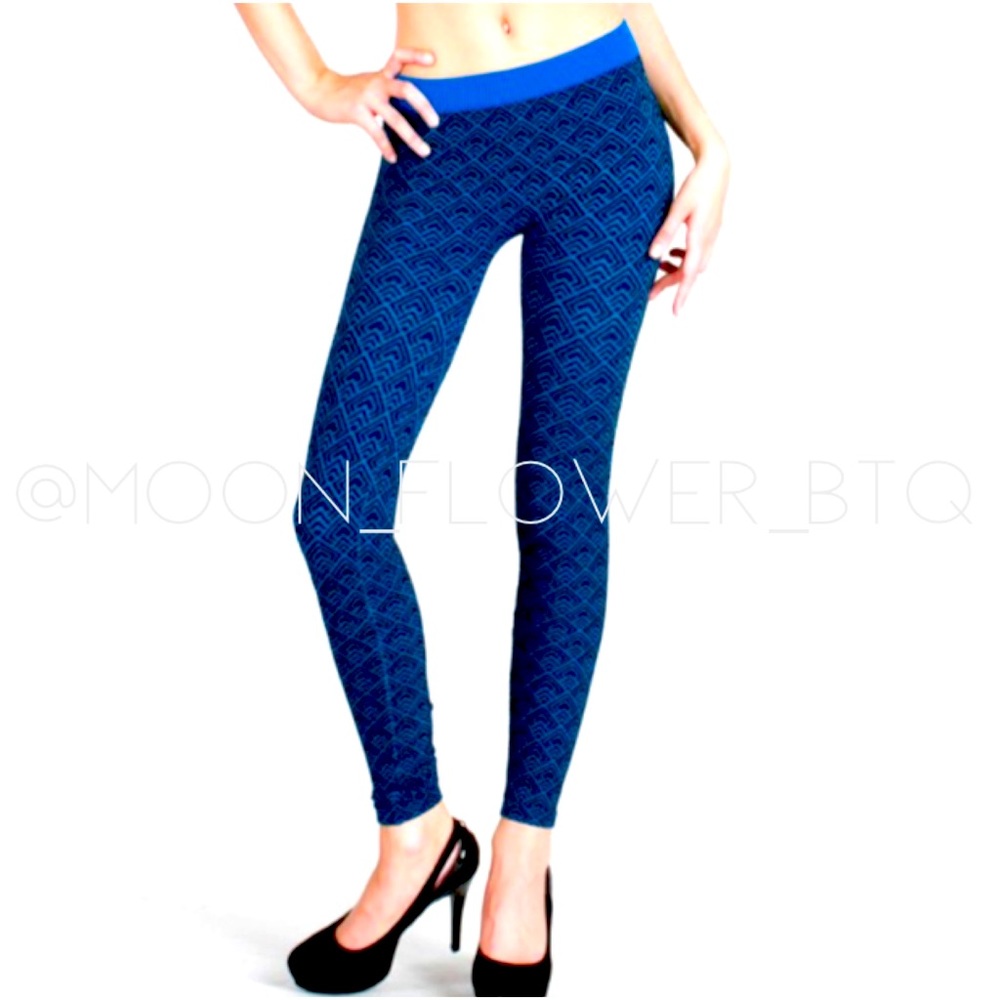NikiBiki Blue Geometric Seamless High Waist Leggings | One Size Double Thick
